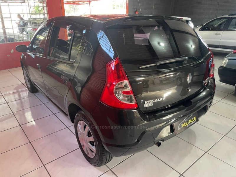 SANDERO 1.0 AUTHENTIQUE 16V FLEX 4P MANUAL - 2009 - CAXIAS DO SUL