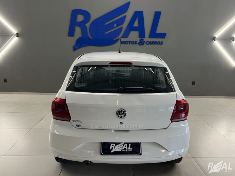 GOL 1.0 12V MPI TOTALFLEX 4P MANUAL - 2022 - SAPIRANGA