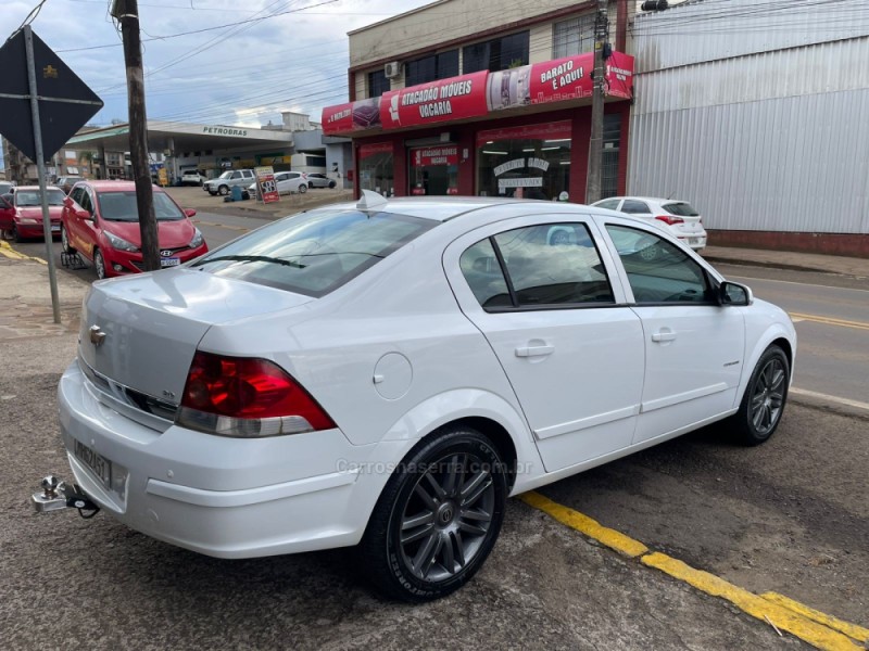 VECTRA 2.0 MPFI EXPRESSION 8V 140CV FLEX 4P MANUAL - 2010 - VACARIA