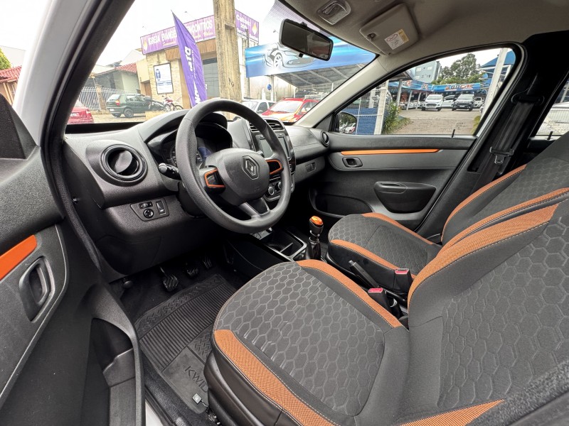 KWID 1.0 12V OUTSIDER FLEX 4P MANUAL - 2021 - DOIS IRMãOS