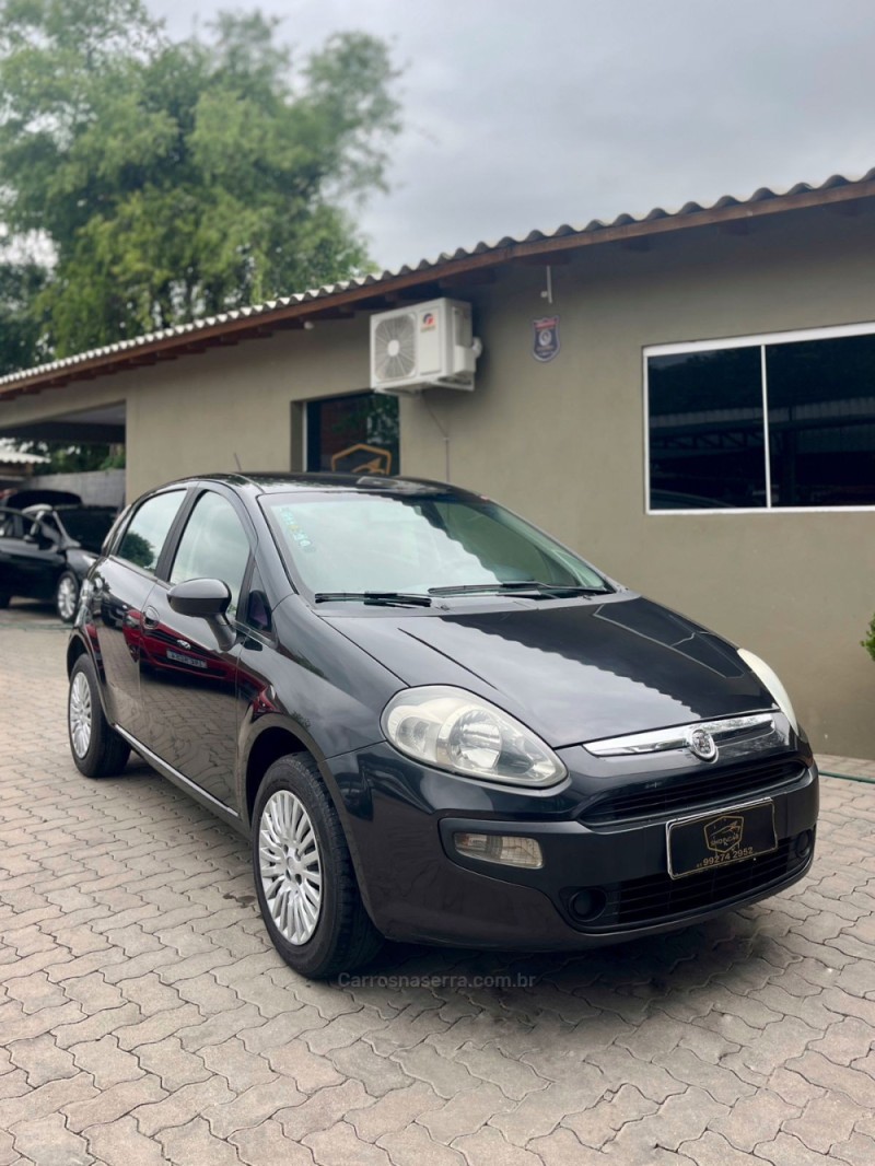 PUNTO 1.4 ATTRACTIVE 8V FLEX 4P MANUAL