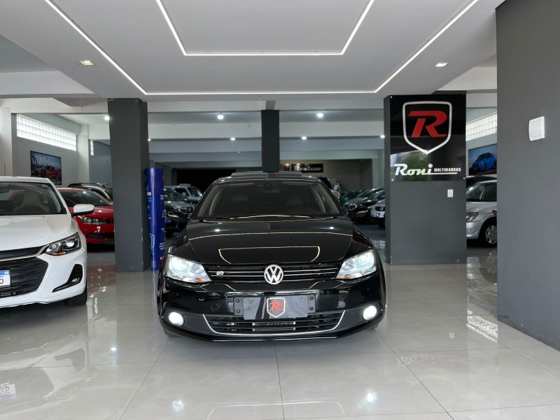 JETTA 2.0 TSI DSG HIGHLINE 200CV GASOLINA 4P AUTOMÁTICO - 2011 - BENTO GONçALVES