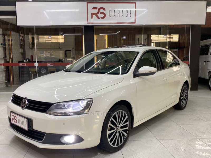 JETTA 2.0 COMFORTLINE FLEX 4P TIPTRONIC