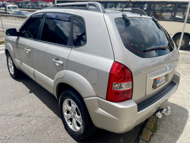 TUCSON 2.0 MPFI GLS 16V 143CV 2WD FLEX 4P AUTOMÁTICO - 2010 - CAXIAS DO SUL