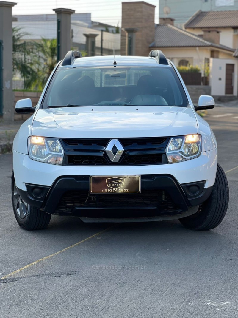 DUSTER 1.6 EXPRESSION 4X2 16V FLEX 4P MANUAL - 2018 - MONTENEGRO