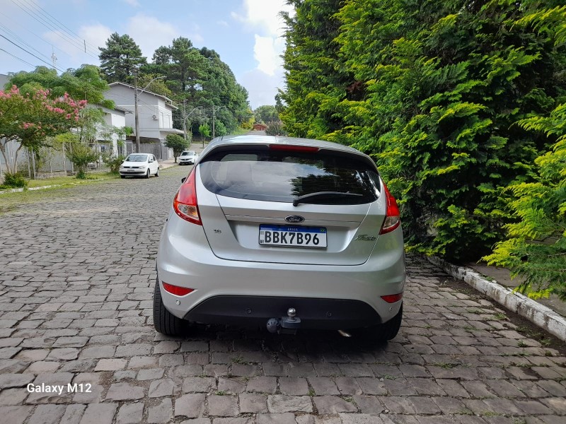 FIESTA 1.6 SEL HATCH 16V FLEX 4P AUTOMÁTICO - 2017 - FARROUPILHA