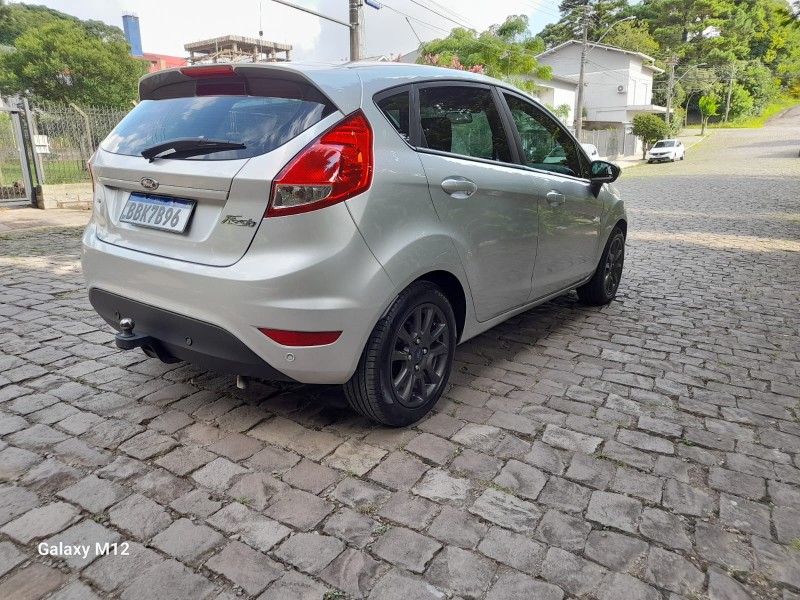 FIESTA 1.6 SEL HATCH 16V FLEX 4P AUTOMÁTICO - 2017 - FARROUPILHA