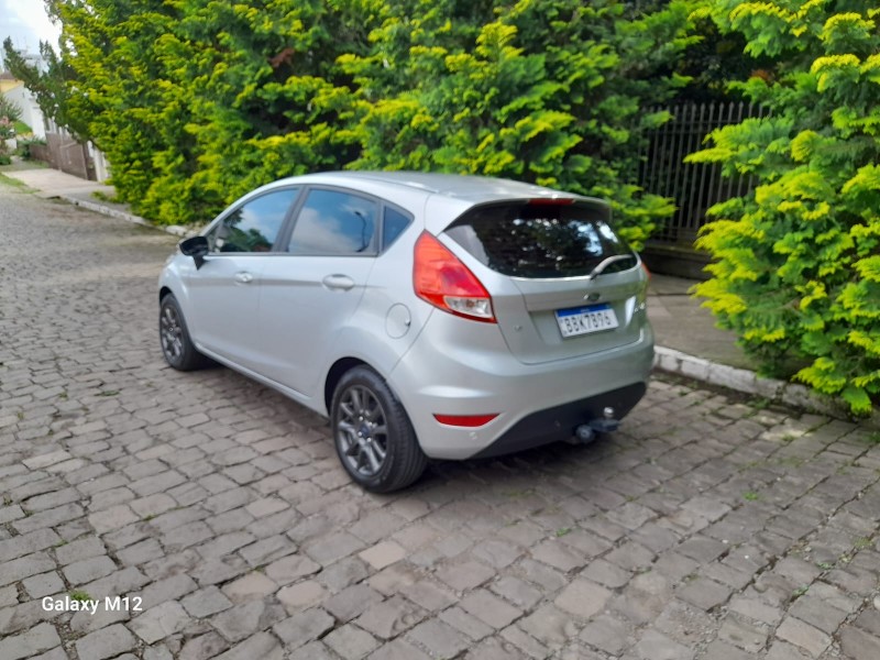 FIESTA 1.6 SEL HATCH 16V FLEX 4P AUTOMÁTICO - 2017 - FARROUPILHA