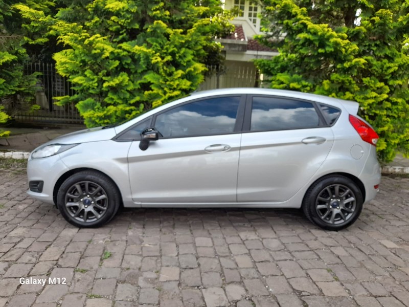 FIESTA 1.6 SEL HATCH 16V FLEX 4P AUTOMÁTICO - 2017 - FARROUPILHA