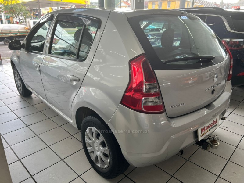 SANDERO 1.0 AUTHENTIQUE 16V FLEX 4P MANUAL - 2012 - CAXIAS DO SUL