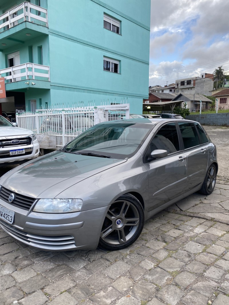 stilo 1.8 mpi sp 8v flex 4p manual 2007 caxias do sul