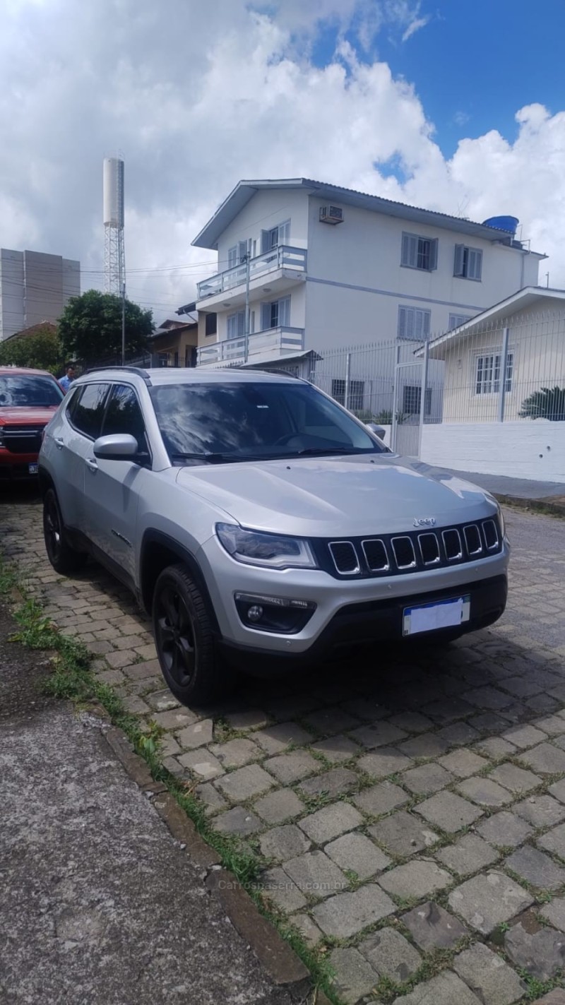 COMPASS 2.0 16V DIESEL LONGITUDE 4X4 AUTOMÁTICO