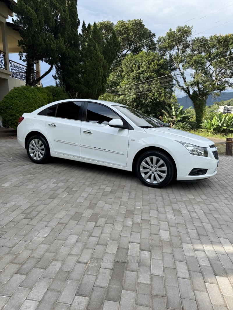 CRUZE 1.8 LTZ 16V FLEX 4P AUTOMÁTICO