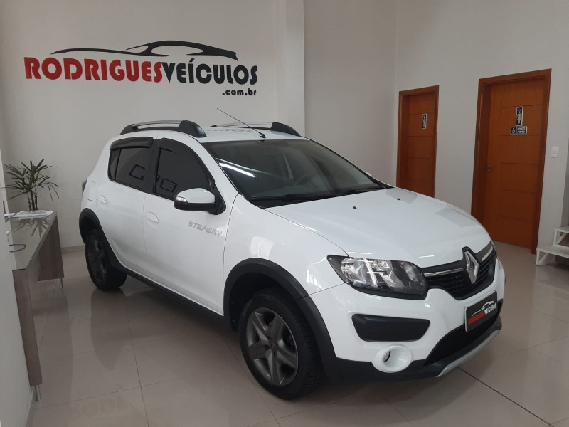 SANDERO 1.6 STEPWAY 8V FLEX 4P MANUAL