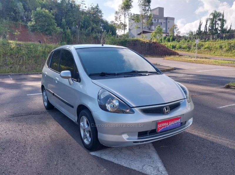 FIT 1.4 LX 8V GASOLINA 4P MANUAL - 2004 - BENTO GONçALVES