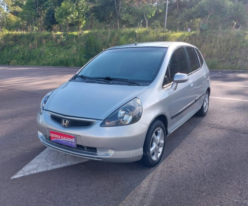 FIT 1.4 LX 8V GASOLINA 4P MANUAL - 2004 - BENTO GONçALVES