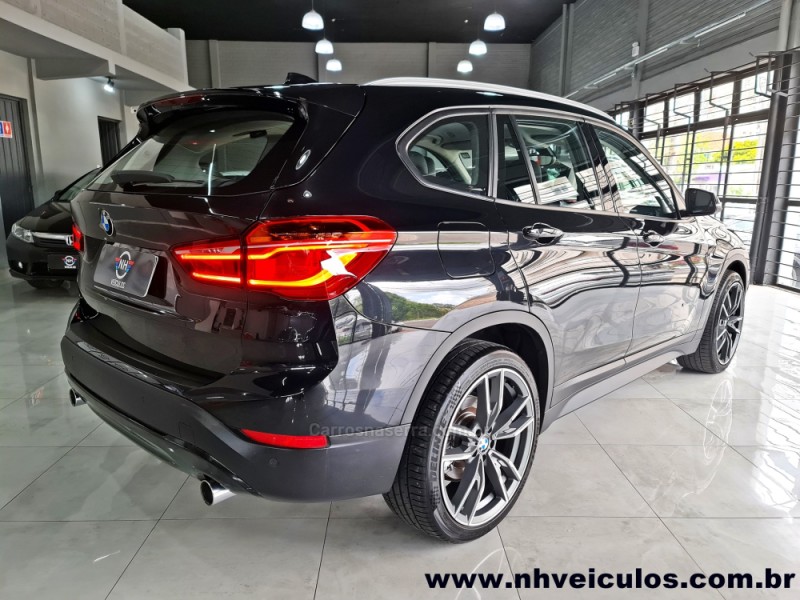 X1 2.0 16V TURBO ACTIVEFLEX SDRIVE20I 4P AUTOMÁTICO - 2017 - NOVO HAMBURGO