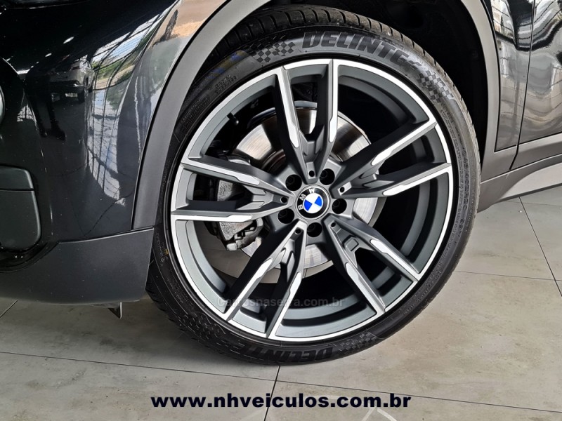 X1 2.0 16V TURBO ACTIVEFLEX SDRIVE20I 4P AUTOMÁTICO - 2017 - NOVO HAMBURGO