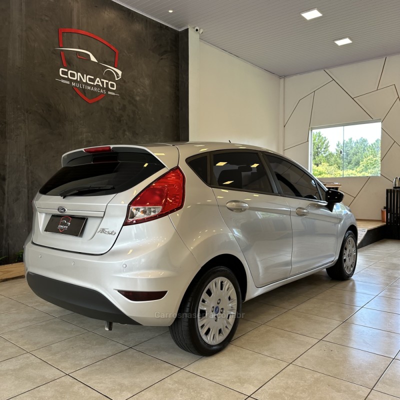 FIESTA 1.5 SE HATCH 16V FLEX 4P MANUAL - 2015 - FARROUPILHA