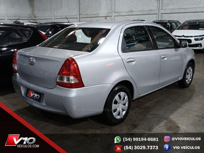 ETIOS 1.5 XS 16V FLEX 4P MANUAL - 2013 - CAXIAS DO SUL