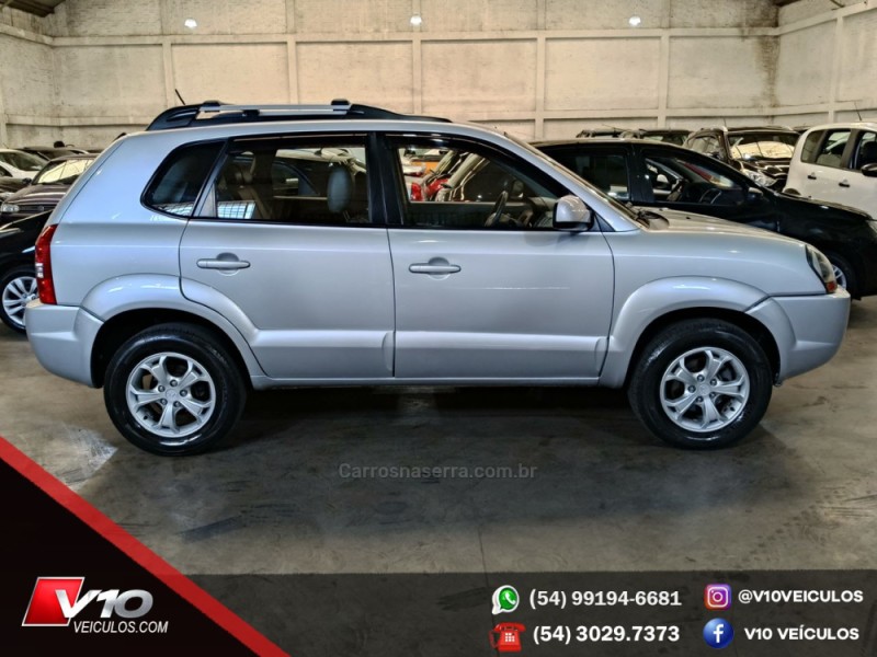 TUCSON 2.0 MPFI GLS 16V 143CV 2WD FLEX 4P AUTOMÁTICO - 2015 - CAXIAS DO SUL