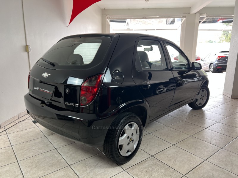 CELTA 1.0 MPFI LT 8V FLEX 4P MANUAL - 2012 - GUAPORé