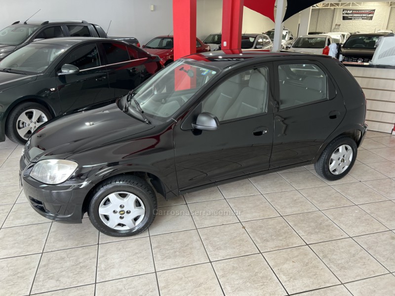 CELTA 1.0 MPFI LT 8V FLEX 4P MANUAL - 2012 - GUAPORé