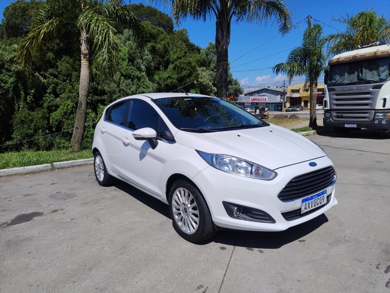 FIESTA 1.6 TITANIUM HATCH 16V FLEX 4P AUTOMÁTICO - 2014 - CAXIAS DO SUL