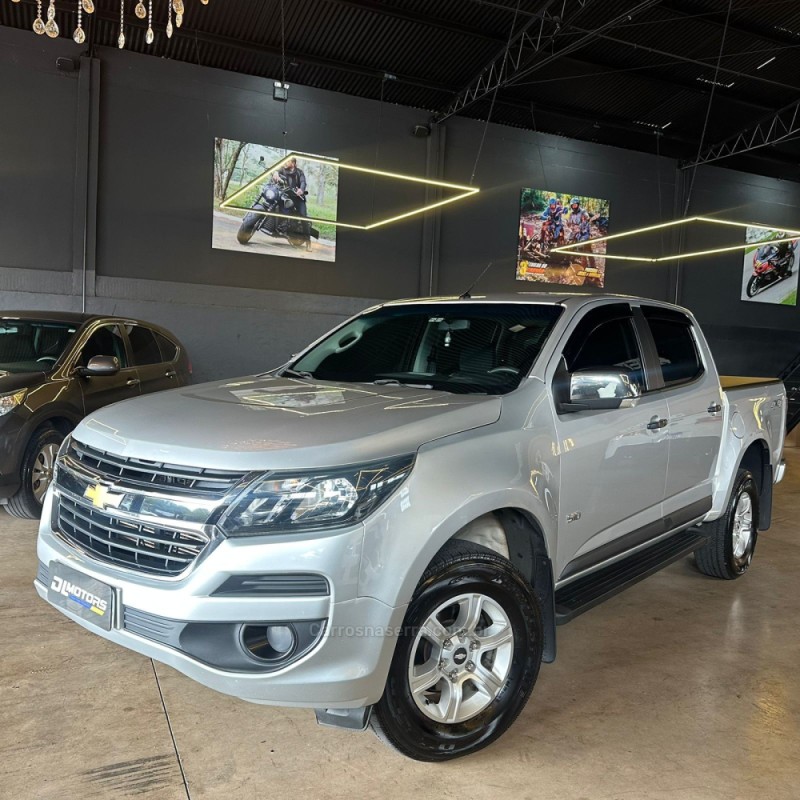 S10 2.8 LS 4X4 CD 16V TURBO DIESEL 4P MANUAL - 2019 - LAJEADO