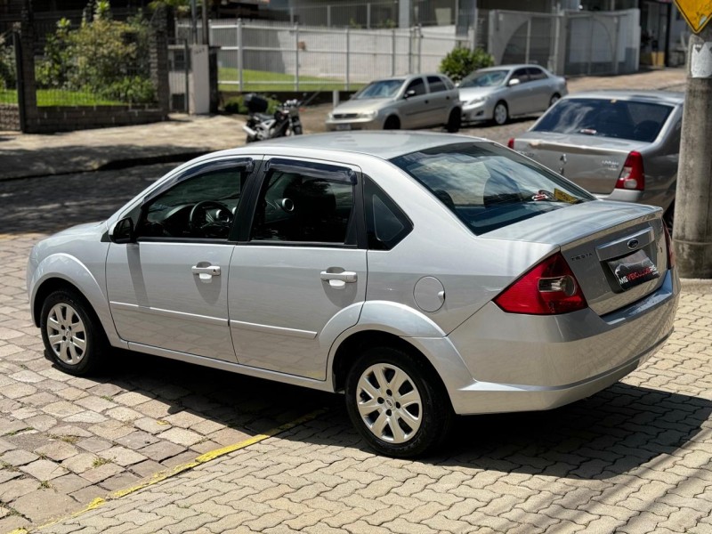 FIESTA 1.6 MPI SEDAN 8V FLEX 4P MANUAL - 2008 - CAXIAS DO SUL