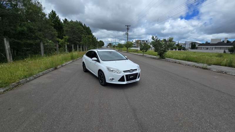 FOCUS 2.0 TITANIUM PLUS SEDAN 16V FLEX 4P AUTOMÁTICO - 2015 - BENTO GONçALVES