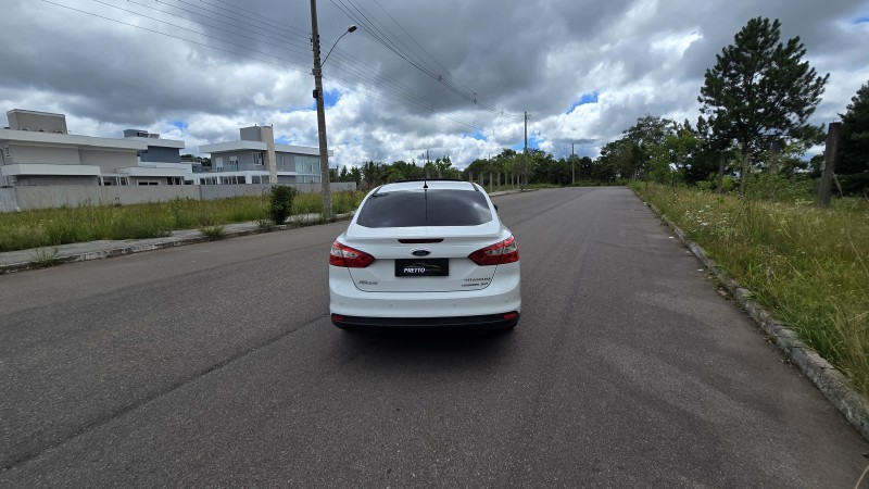 FOCUS 2.0 TITANIUM PLUS SEDAN 16V FLEX 4P AUTOMÁTICO - 2015 - BENTO GONçALVES