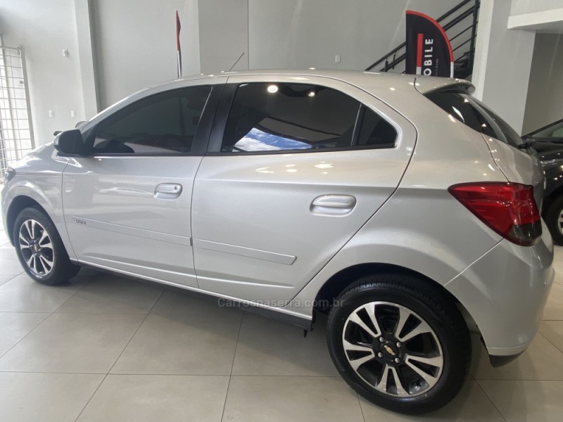 ONIX 1.4 MPFI LTZ 8V FLEX 4P MANUAL - 2014 - ANTôNIO PRADO