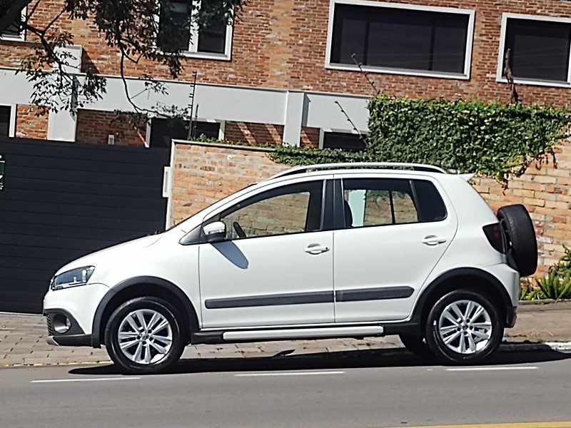 CROSSFOX 1.6 MI FLEX 8V 4P MANUAL - 2013 - FARROUPILHA