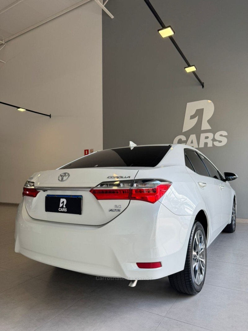 COROLLA 2.0 ALTIS 16V FLEX 4P AUTOMÁTICO - 2018 - LAJEADO