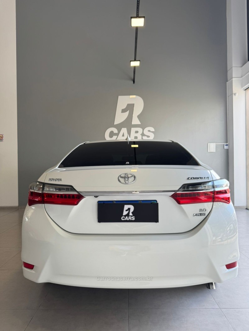 COROLLA 2.0 ALTIS 16V FLEX 4P AUTOMÁTICO - 2018 - LAJEADO