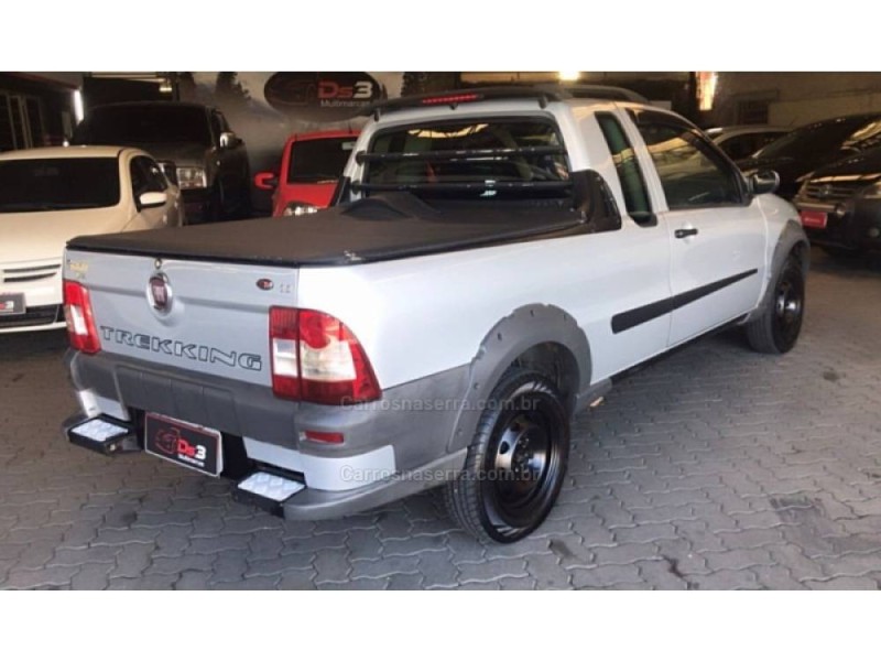 STRADA 1.4 MPI TREKKING CE 8V FLEX 2P MANUAL - 2009 - CAXIAS DO SUL