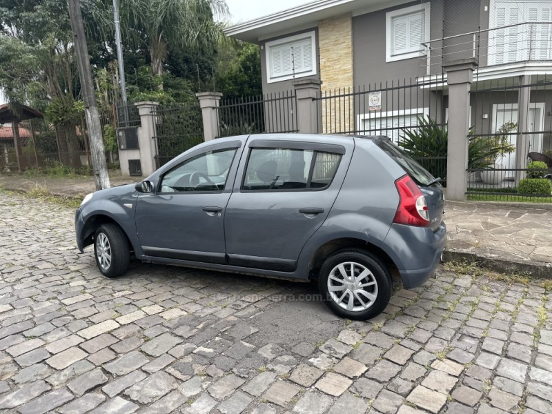 SANDERO 1.0 EXPRESSION 16V FLEX 4P MANUAL - 2009 - CAXIAS DO SUL