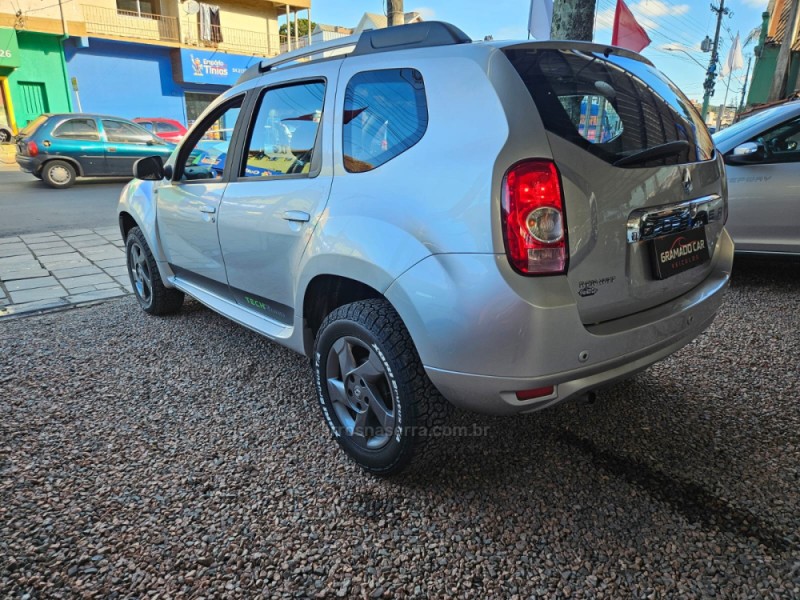 DUSTER 2.0 DYNAMIQUE 4X2 16V FLEX 4P MANUAL - 2014 - CANELA