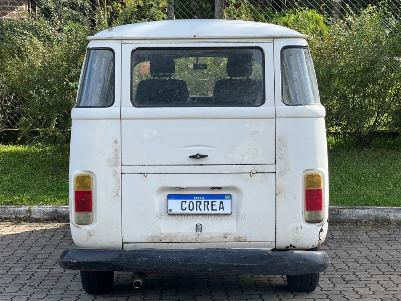 KOMBI 1.6 FURGÃO 8V GASOLINA 3P MANUAL - 1990 - CANELA