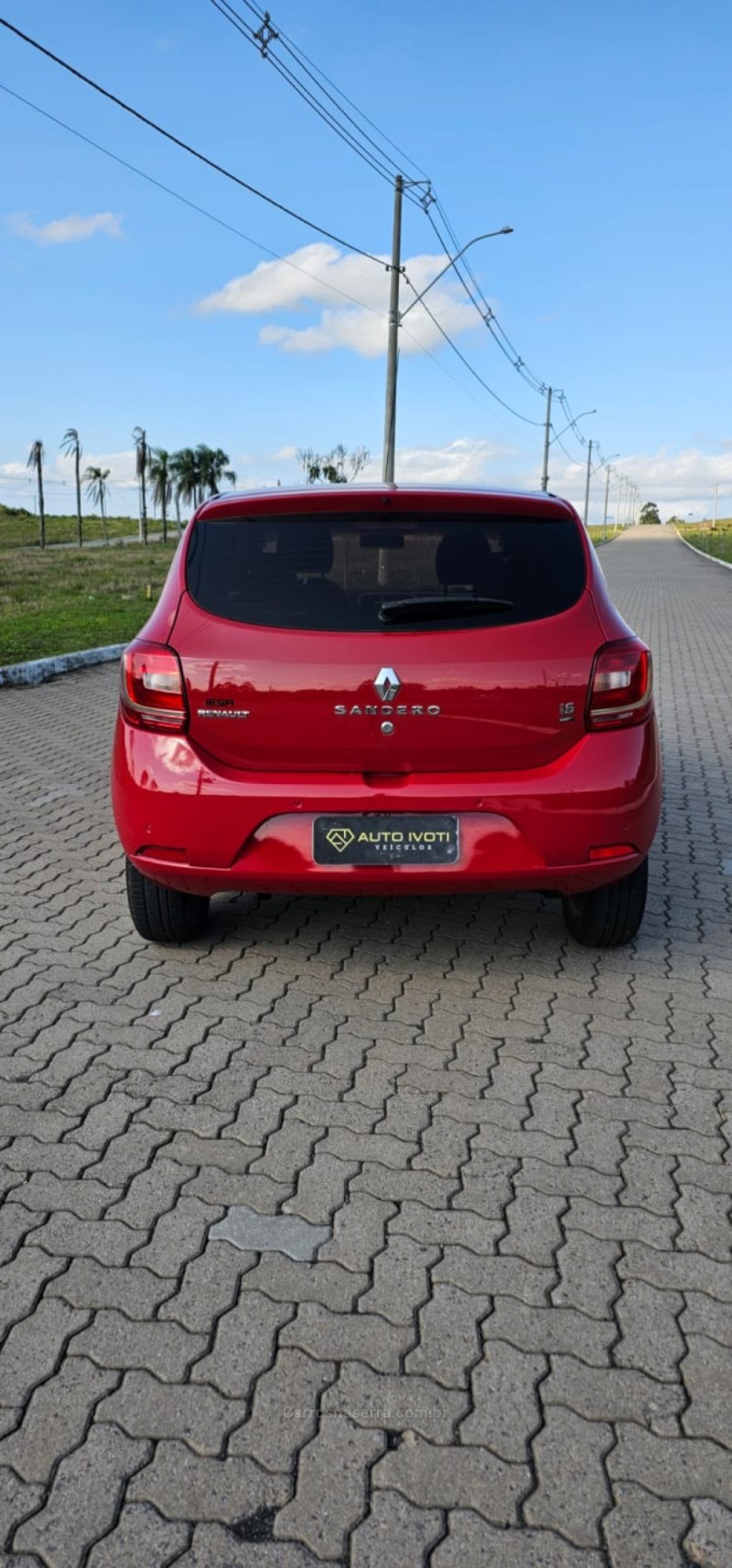 SANDERO 1.6 EXPRESSION 8V FLEX 4P AUTOMATIZADO - 2015 - IVOTI