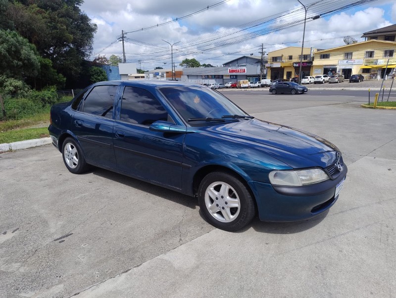 VECTRA 2.0 MPFI GLS 8V GASOLINA 4P MANUAL - 1999 - CAXIAS DO SUL