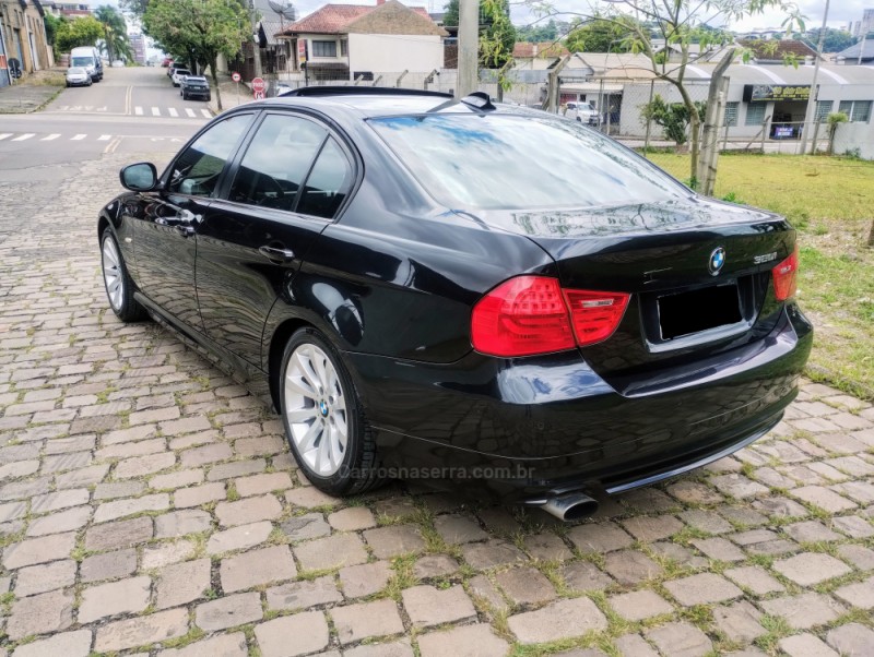 320I 2.0 16V GASOLINA 4P AUTOMÁTICO - 2010 - CAXIAS DO SUL