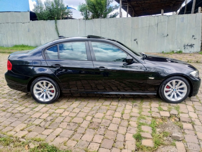 320I 2.0 16V GASOLINA 4P AUTOMÁTICO - 2010 - CAXIAS DO SUL