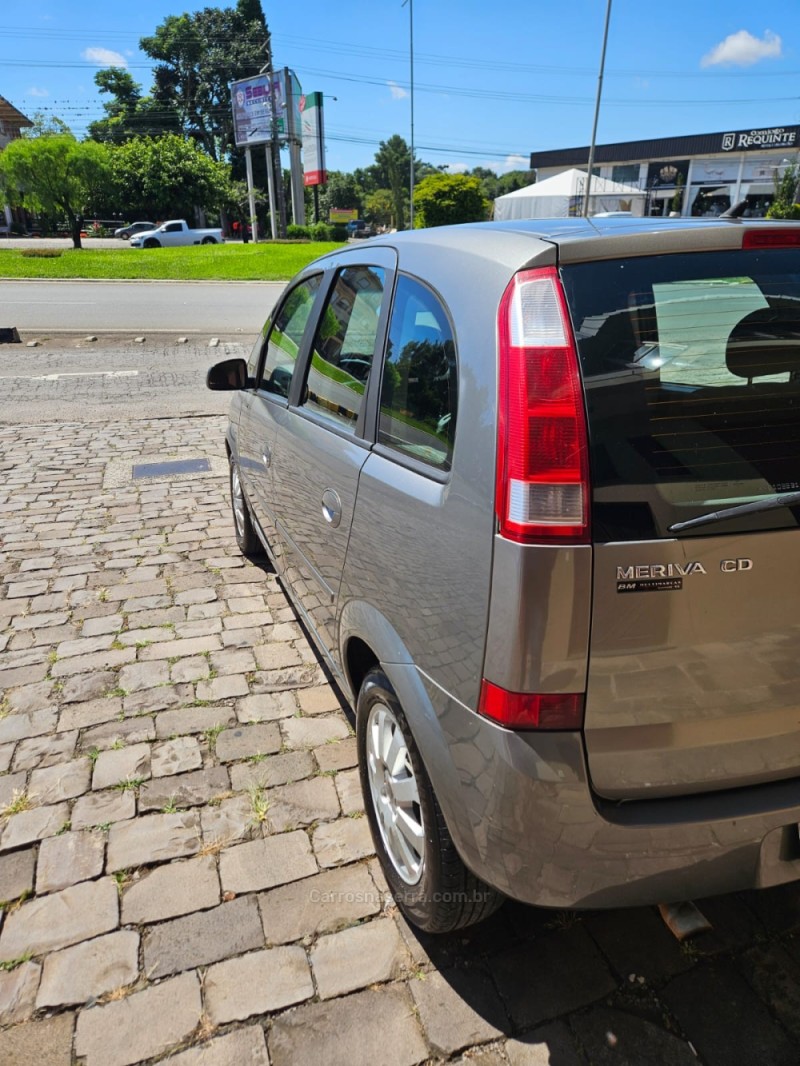 MERIVA 1.8 MPFI 8V GASOLINA 4P MANUAL - 2004 - VERANóPOLIS