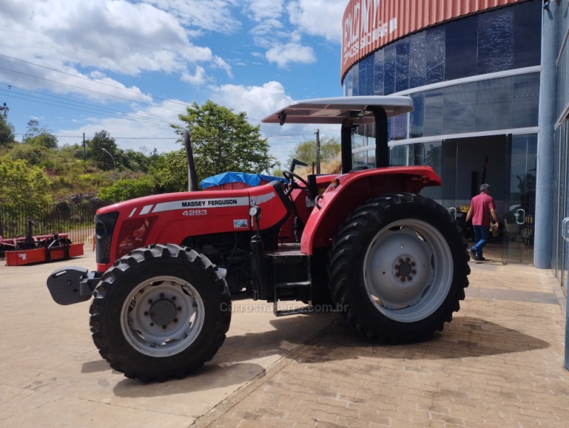 TRATOR 4283  - 2012 - GUAPORé