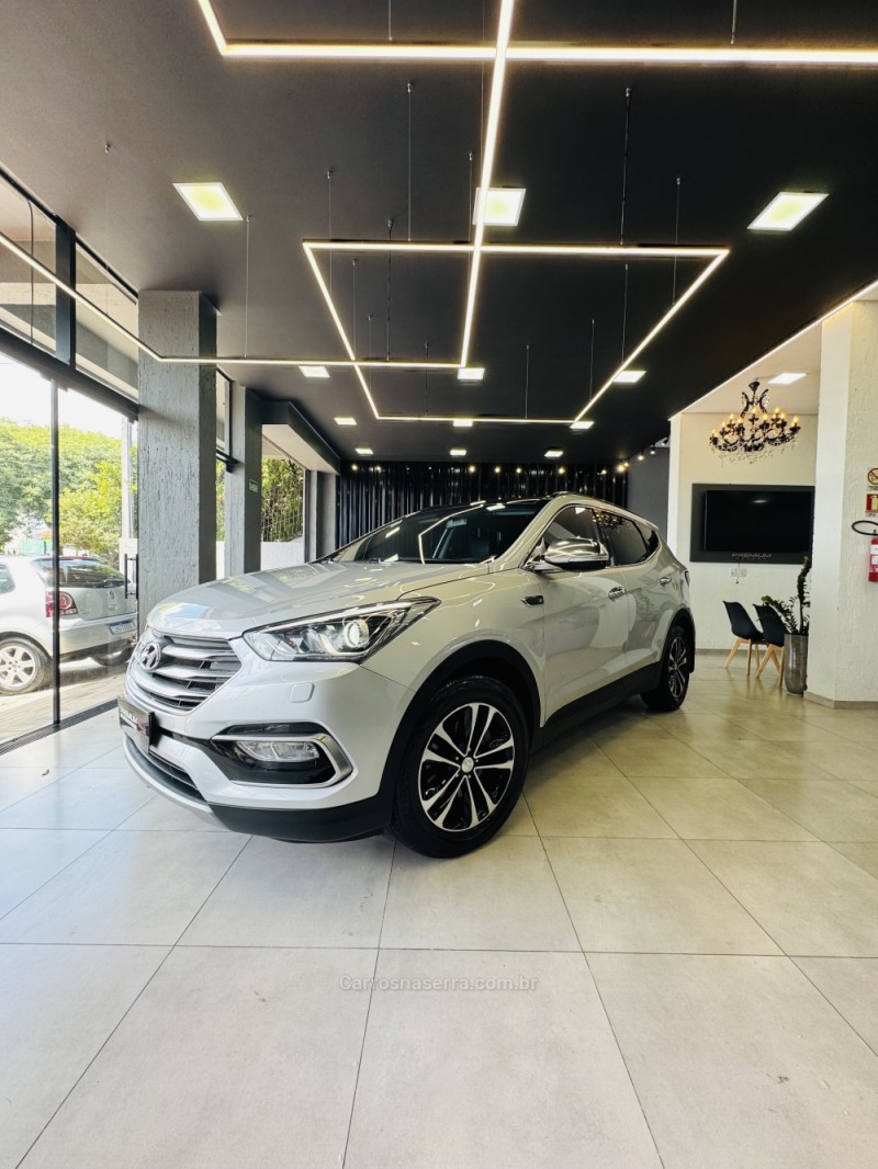 SANTA FÉ 3.3 MPFI 4X4 7 LUGARES V6 270CV GASOLINA 4P AUTOMÁTICO - 2019 - DOIS IRMãOS