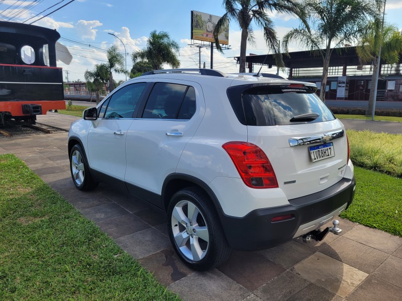 TRACKER 1.8 MPFI LTZ 4X2 16V FLEX 4P AUTOMÁTICO - 2014 - CARLOS BARBOSA