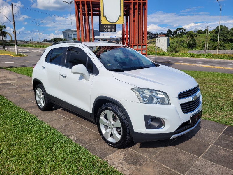 TRACKER 1.8 MPFI LTZ 4X2 16V FLEX 4P AUTOMÁTICO - 2014 - CARLOS BARBOSA