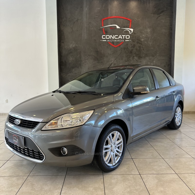 focus 2.0 ghia sedan 16v flex 4p manual 2009 farroupilha